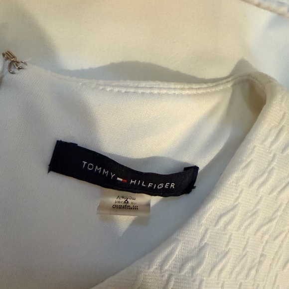 Tommy Hilfiger White Textured Sleeveless Midi Dress - Picture 3 of 3